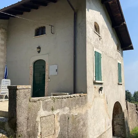 Casa Milanda Holiday home Gargnano