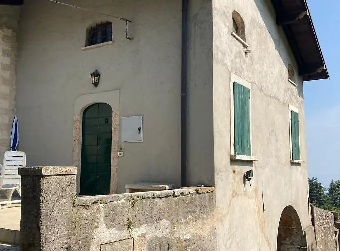 Casa Milanda Dom wakacyjny Gargnano